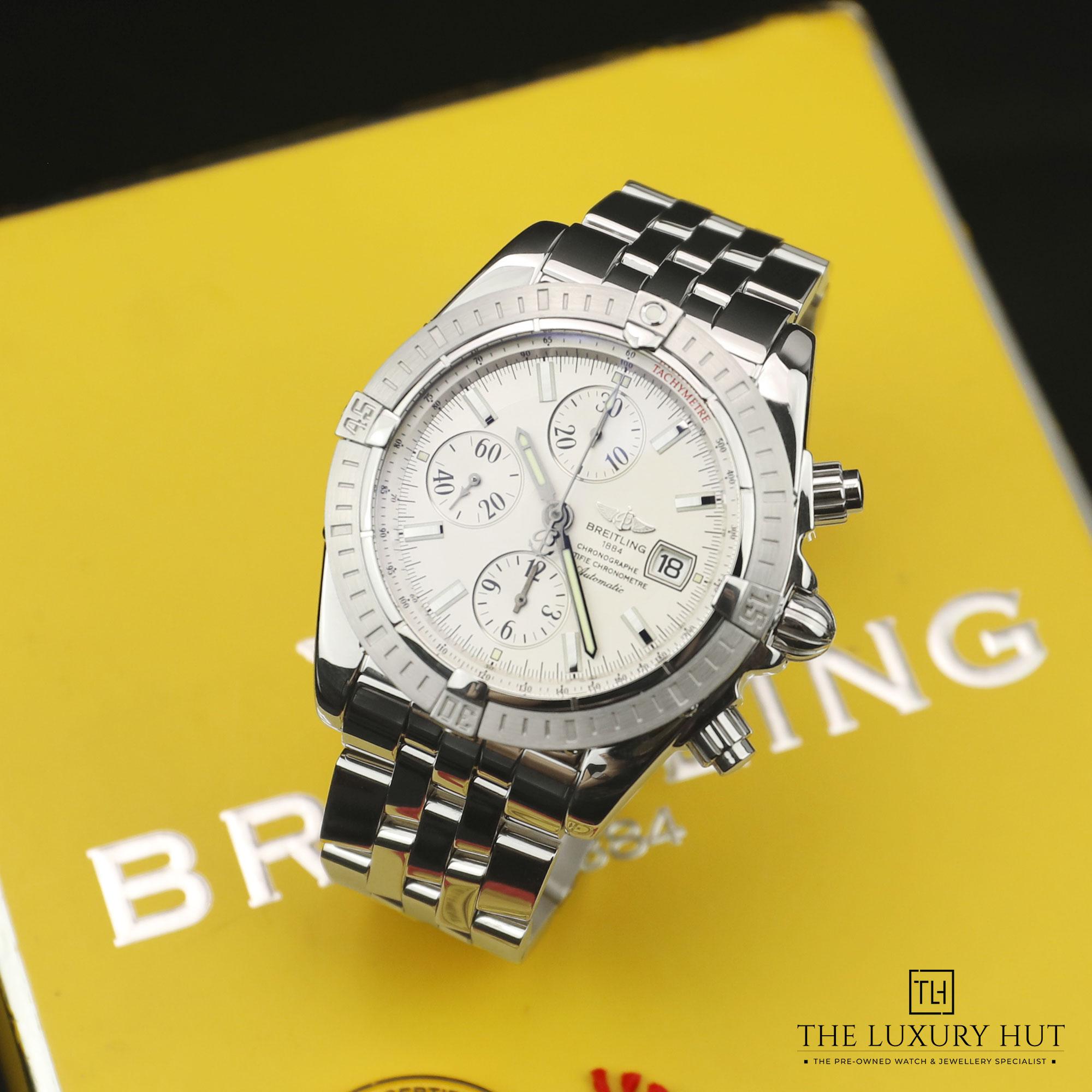 2024/07/Breitling_Chronomat_Steel_White_50961-b.jpg
