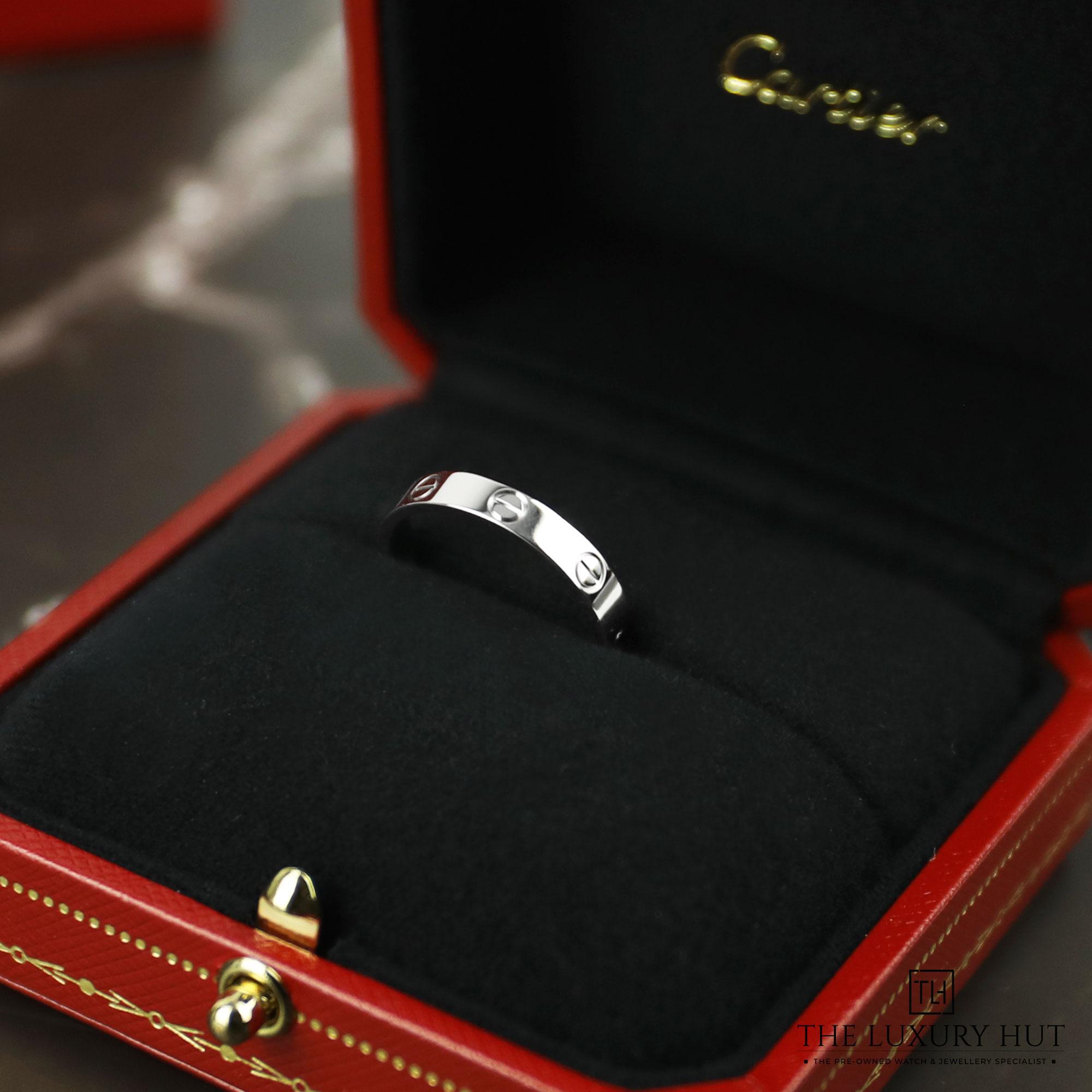 2024/08/Cartier_Love_Wedding_Band_White_Gold_51036-f.jpg