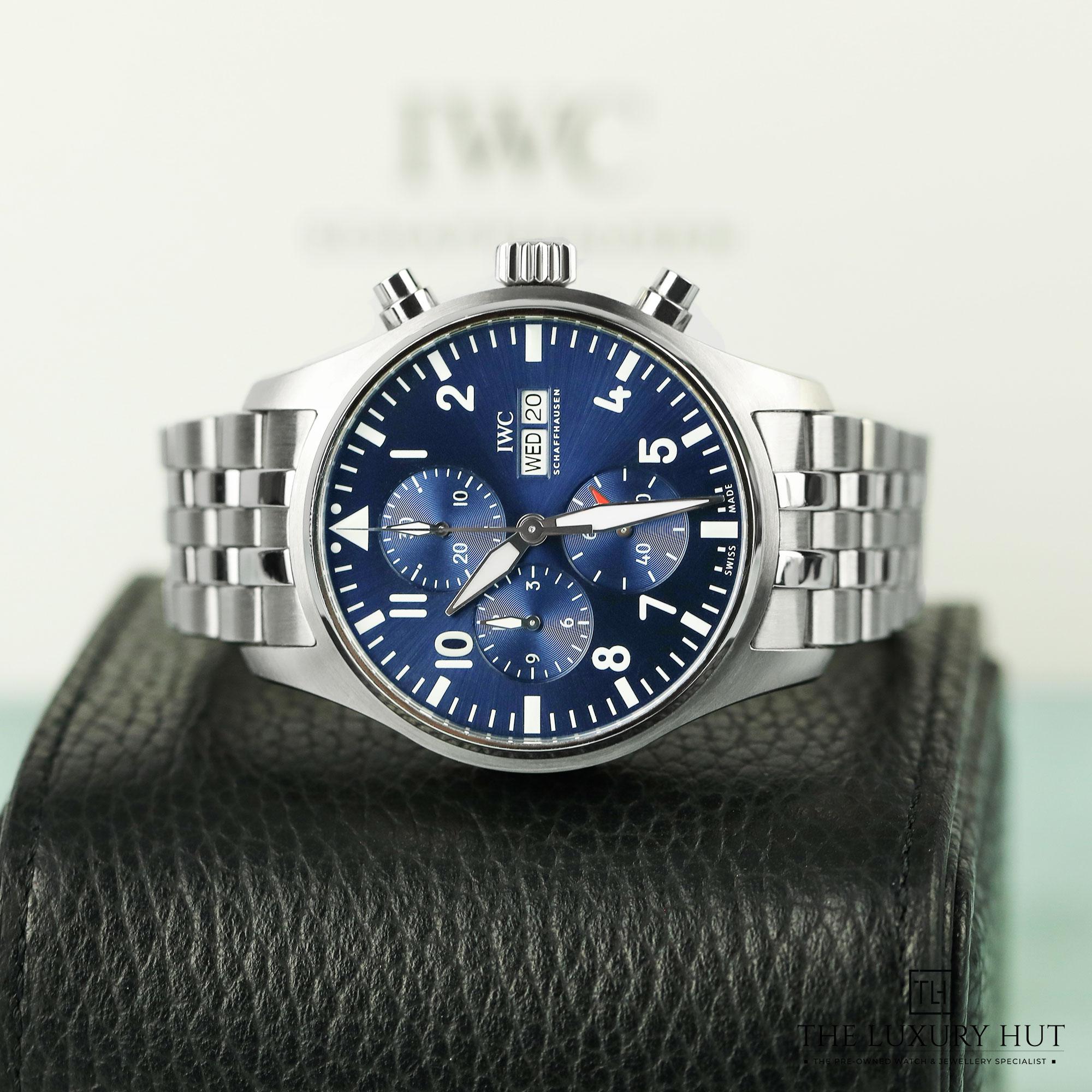 2024/08/IWC_Pilots_Chronograph_Steel_Blue_Dial_51076-c.jpg