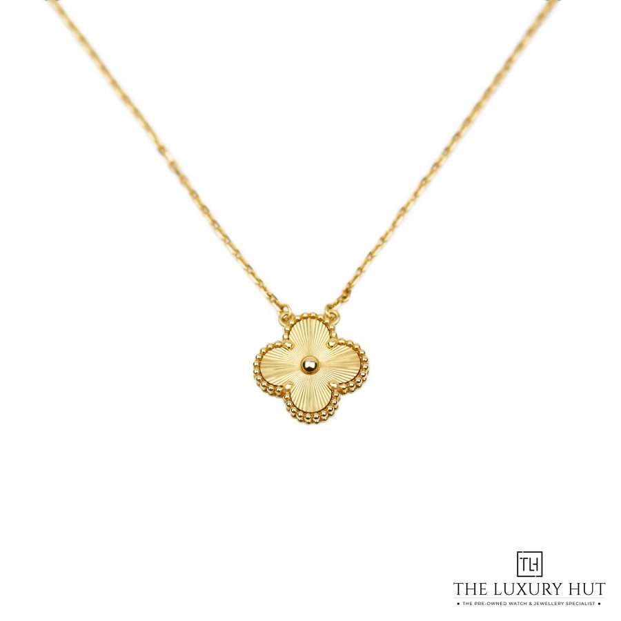 Van Cleef Yellow Gold Pendant Necklace 51330 a