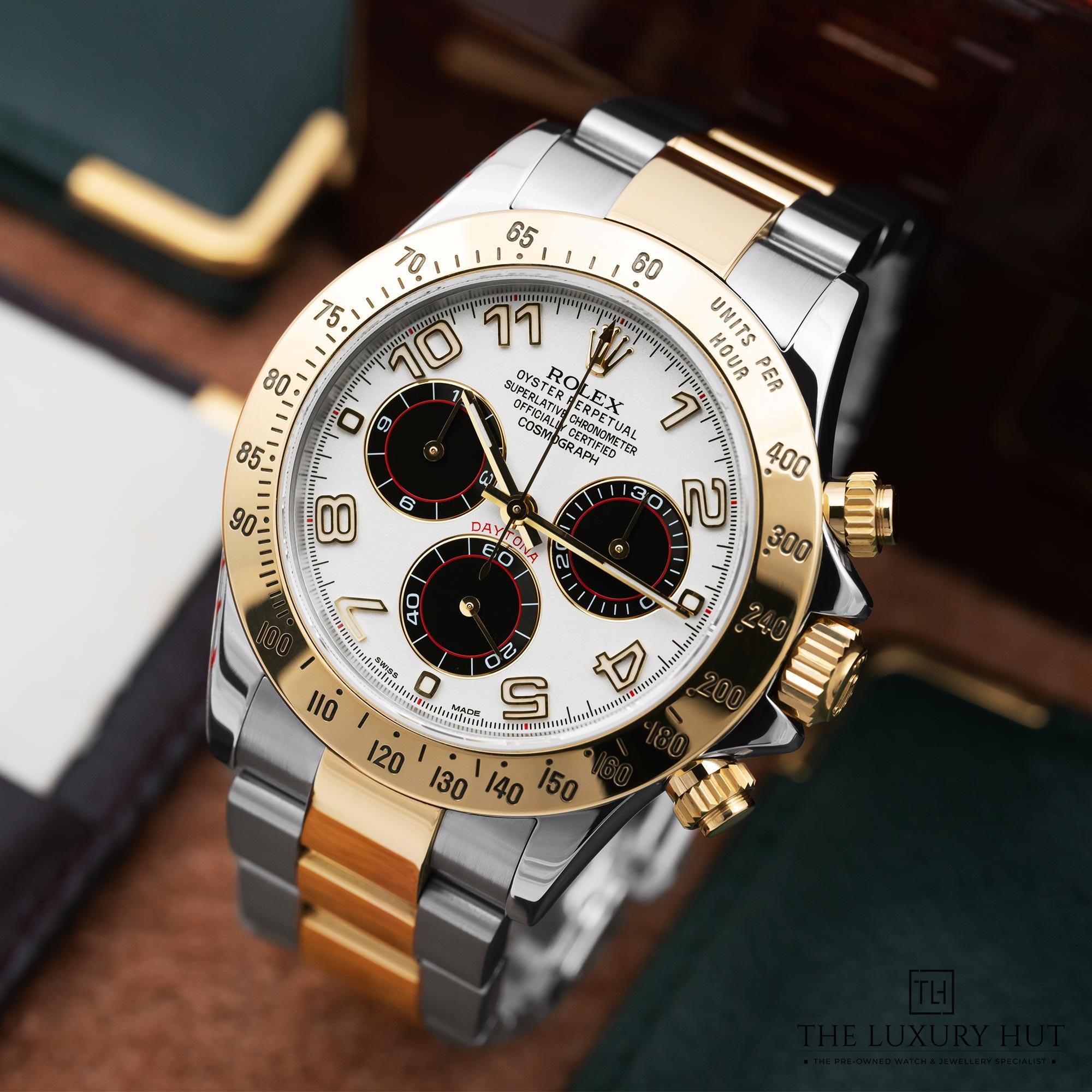 2025/02/Rolex_Daytona_Bi-Metal_Panda_White_Racing_LB392-b.jpg